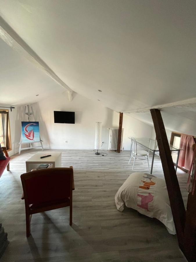 La Plume Apartment Arrigny Екстериор снимка